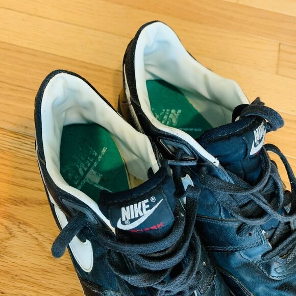 Vintage 1991 Nike Grid Shark Football Cleats Size 10.5
